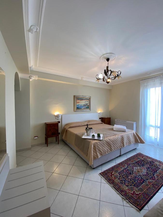 Scala Dei Turchi Palace Suites เรอัลมอนเต ภายนอก รูปภาพ